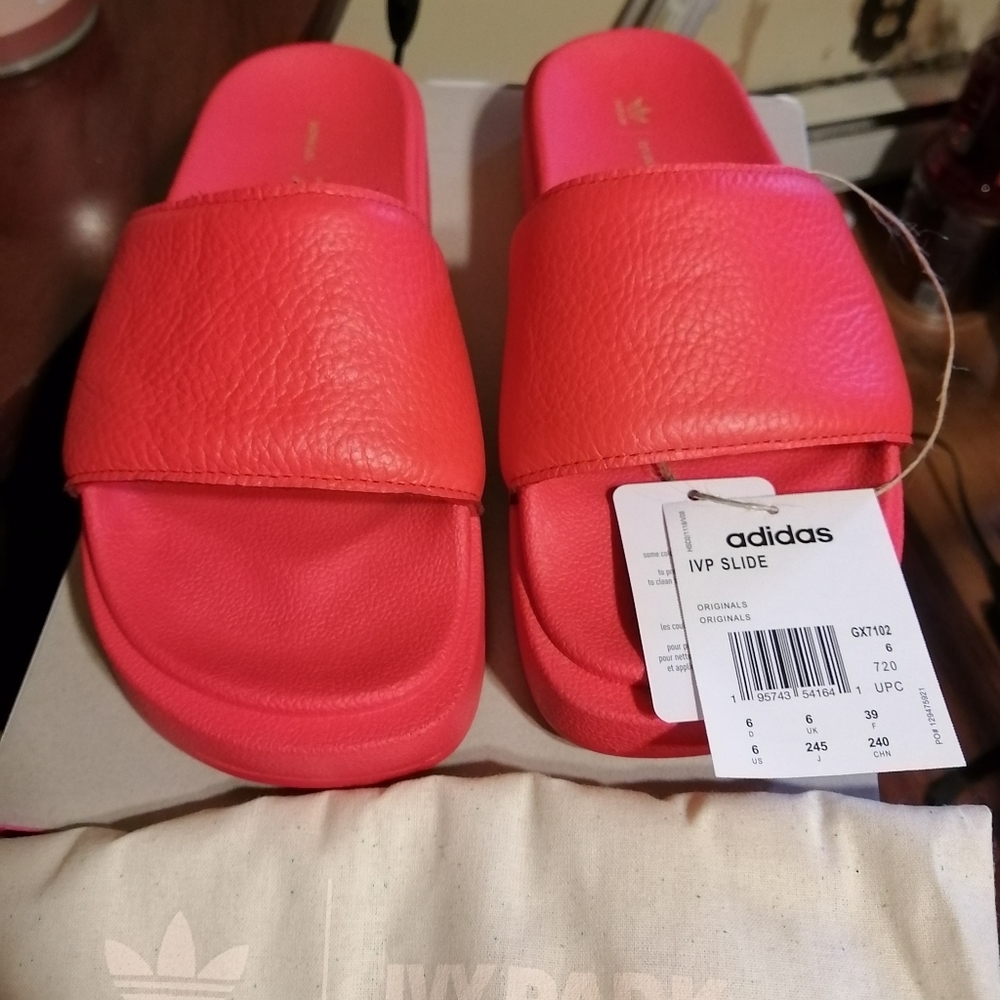 ADIDAS IVY PARK LIMITED EDITION UNISEX SLIDES FREESHIP